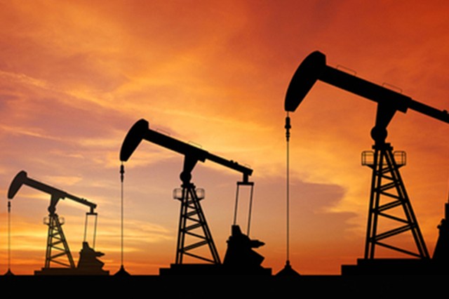 TT năng lượng TG 26/4: Dầu giảm do dự đoán OPEC nâng sản lượng, khí tự nhiên tăng